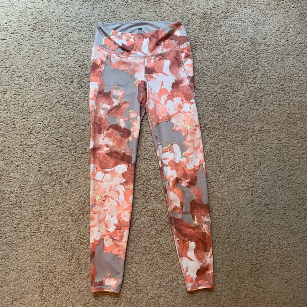 H&M Sport.